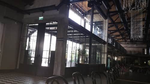 ניקוי חלונות אולם אירועים